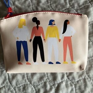 BUNDLE IPSY Stronger Together Lipgloss & Makeup Glam Bag